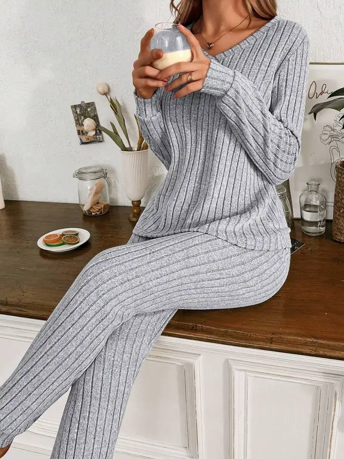 Ensemble pyjama côtelé 2 pièces pour femme - Haut à manches longues et col en V et pantalon de jogging