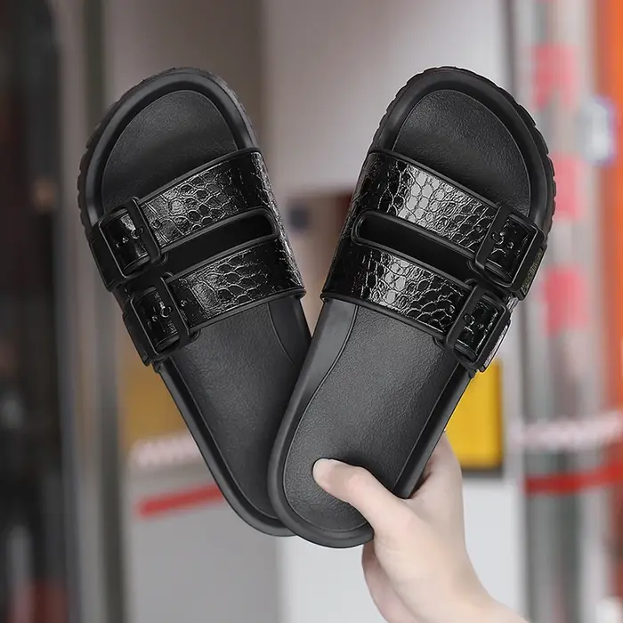 Pantoufles d'été pour hommes, sandales légères, pantoufles de plage, chaussures décontractées confortables