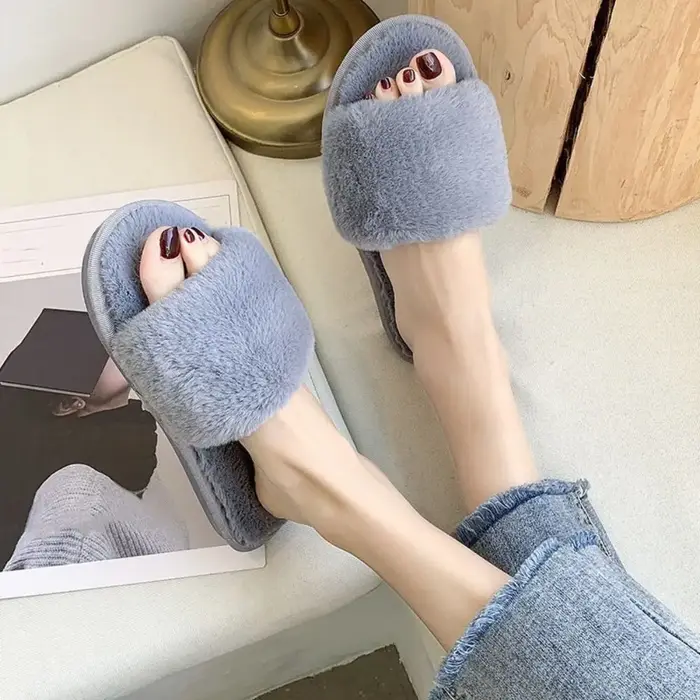 Chaussures antidérapantes hiver pantoufles en peluche