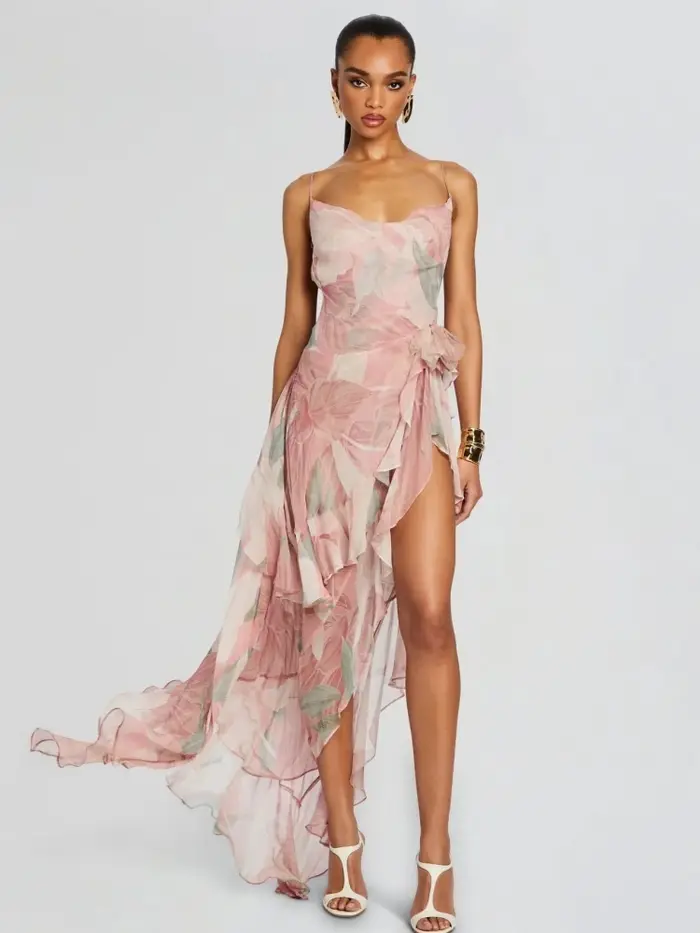Robe longue d'été sexy à bretelles spaghetti imprimée avec volants fendus pour femme