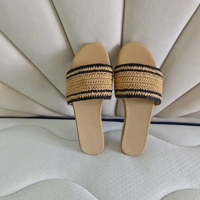 2026 Chaussons d'été pour femmes de haute qualité