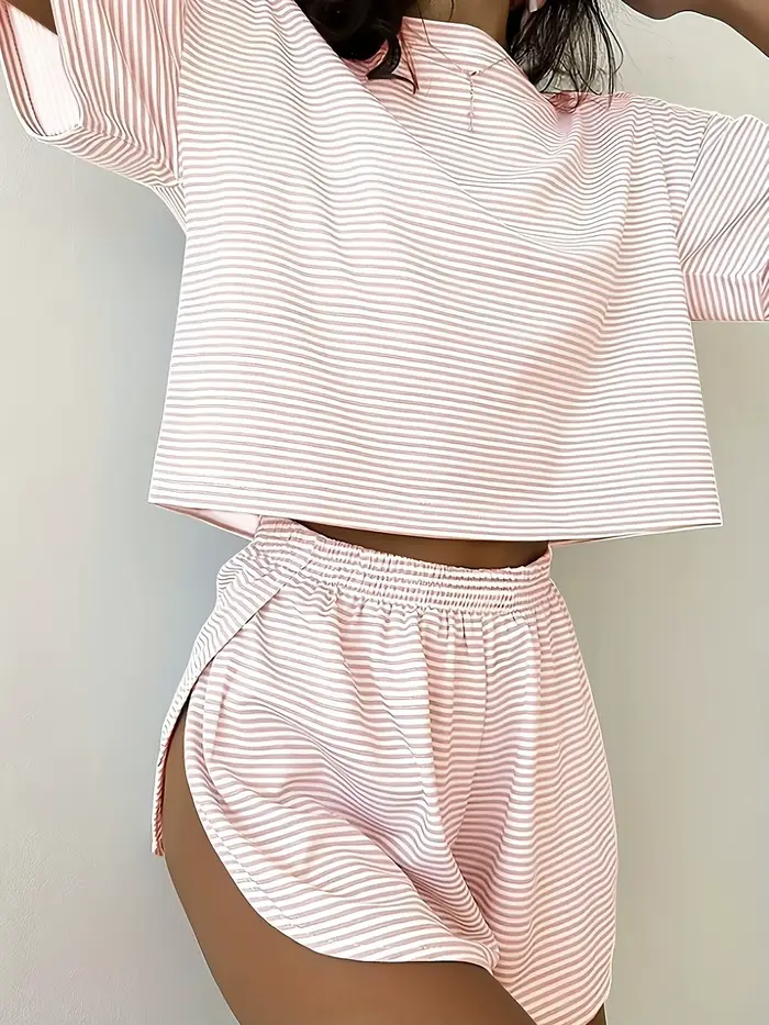 Ensemble pyjama rayé pour femme 2 pièces, haut court à manches courtes et short à taille élastique,