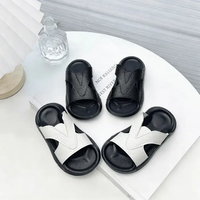 Chaussons Garçons Filles à Semelle Souple Antidérapante