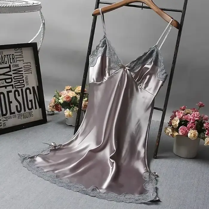 Chemise de nuit sexy en dentelle patchwork