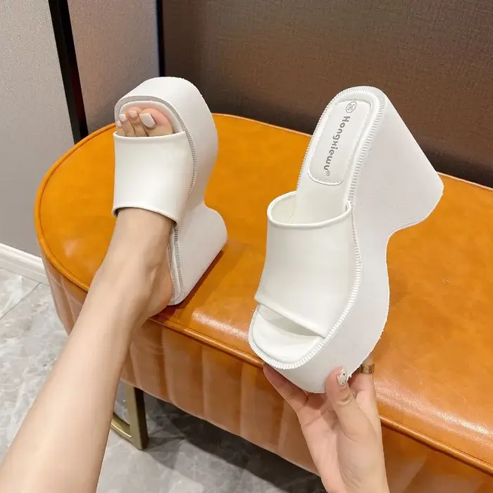 Nouvelles mules pour femmes à semelle épaisse