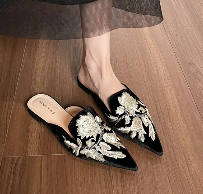 Velours broderie pantoufles florales femmes appartements bout pointu Mule chaussures dames intérieur