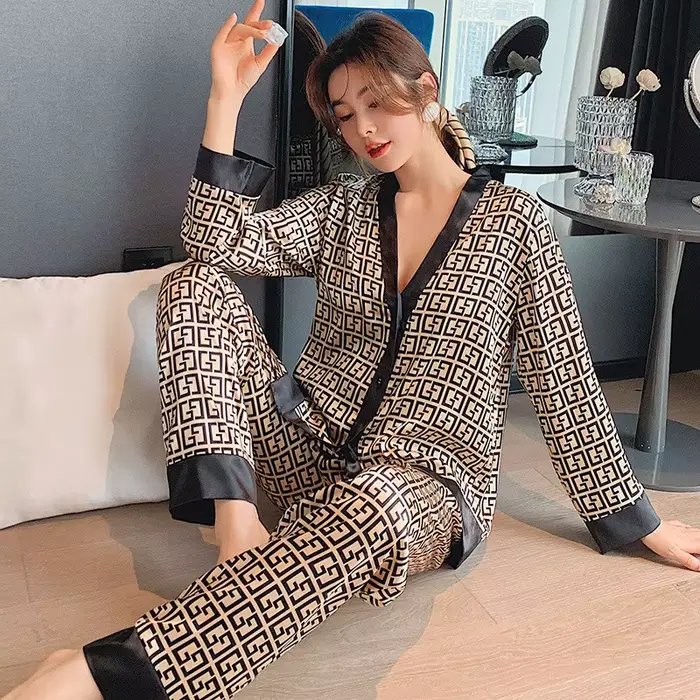 Ensemble de pyjamas College en satin pour femmes