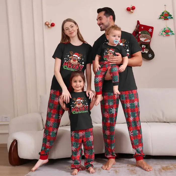 Ensemble pyjama de noël à manches courtes, imprimé de dessin animé, tenue assortie pour adultes et enfants, t-shirt + pantalon, costume 2 pièces, barboteuse pour bébé, Look de famille