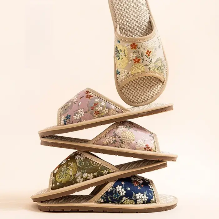 Chaussons antidérapants en lin, absorbants la transpiration, pour hommes et femmes, doux, style chinois, broderie florale, pour chambre à coucher