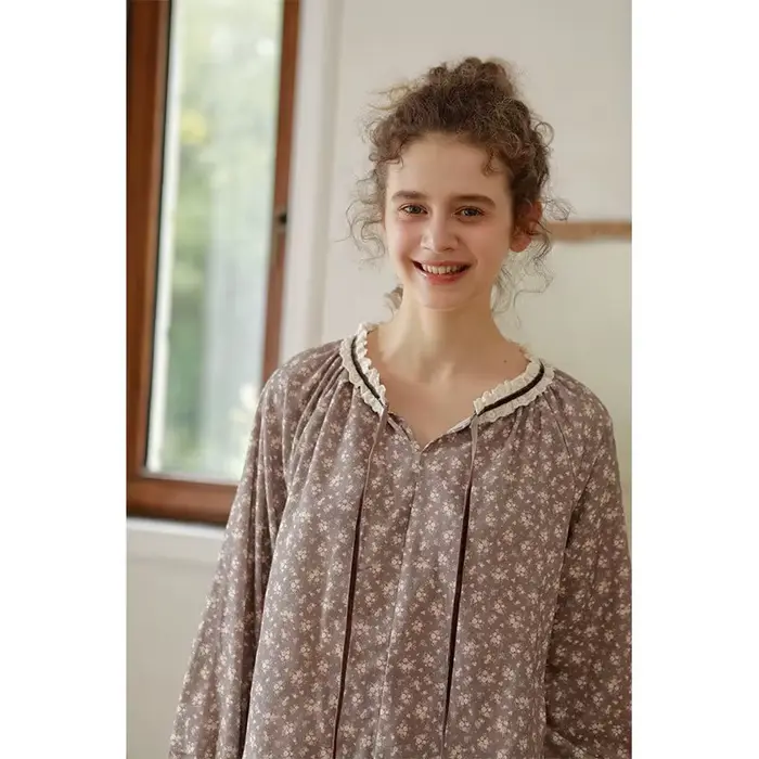 Pyjama à fleurs pour femmes