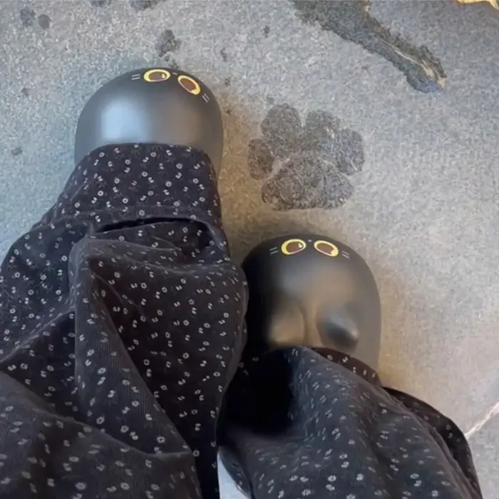 Nouvelles pantoufles mignonnes à motif de patte de chat