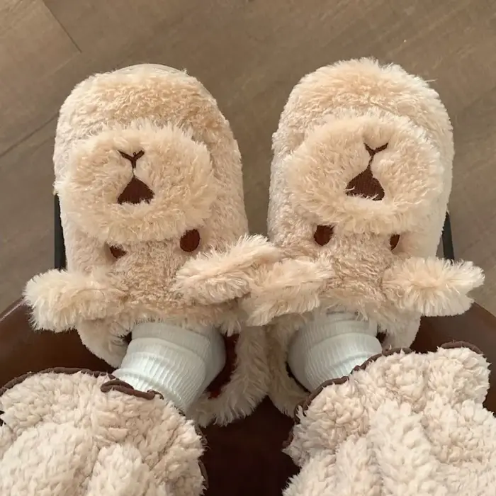 Kawaii hiver chien pantoufles doux anti-dérapant dessin animé fourrure