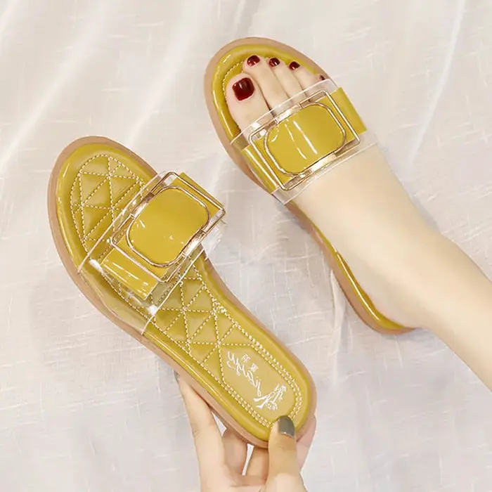 Pantoufles de luxe femme mode strass concepteur pantoufle plat femmes sandales nouveautés 2025 confortable élégant été nouveau chaud