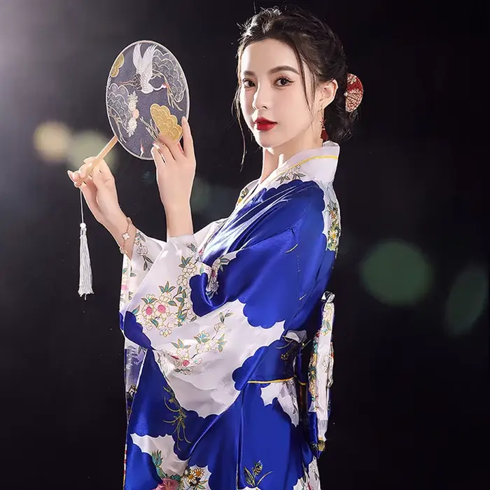 Kimono japonais élégant pour femmes