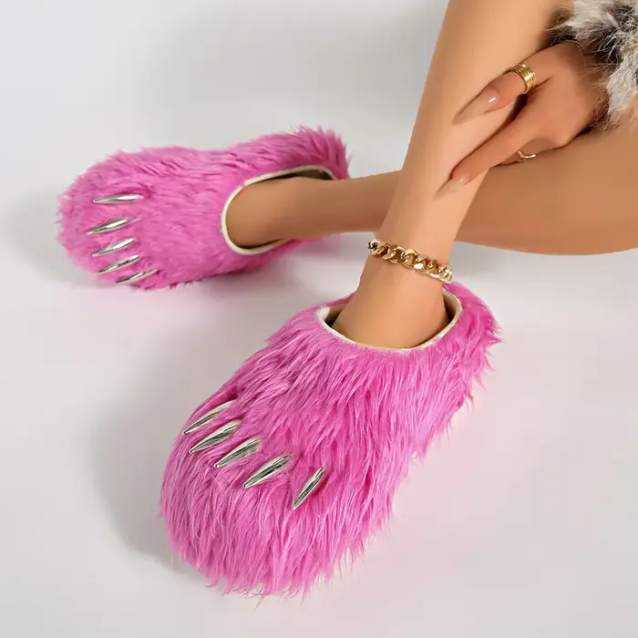 Nouvelles pantoufles à griffes d'animaux en fourrure