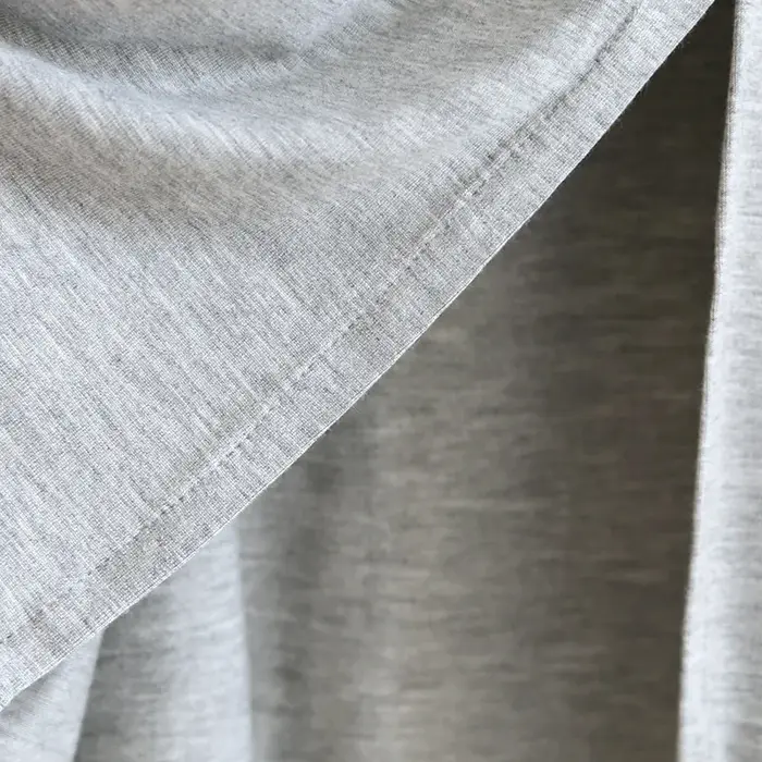 Chemise de nuit mi-longue à col en V pour hommes