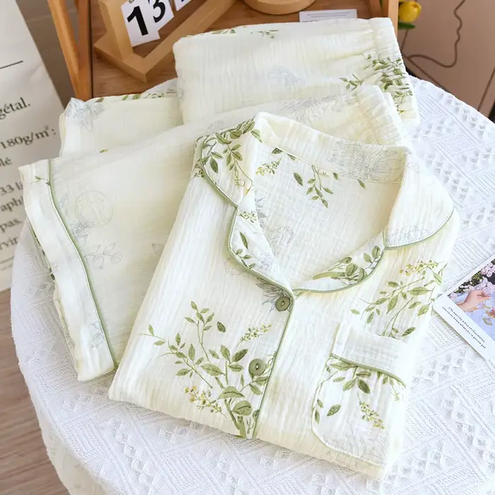Ensemble pyjama trois pièces en crêpe de coton pur pour femme