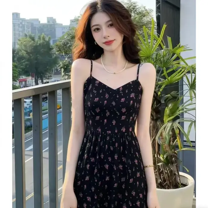 Robe longue à imprimé floral noir pour femme