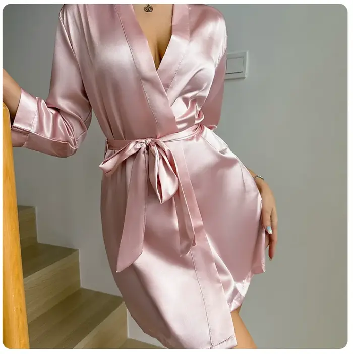 Peignoir Kimono Court en Satin Soyeux pour Femme