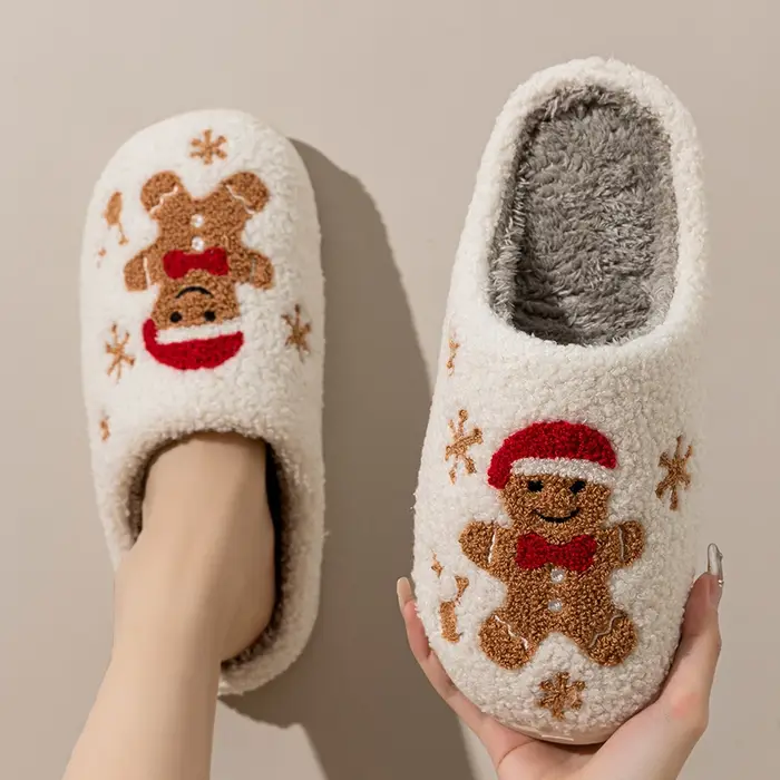 Pantoufles de noël chaudes pour femmes