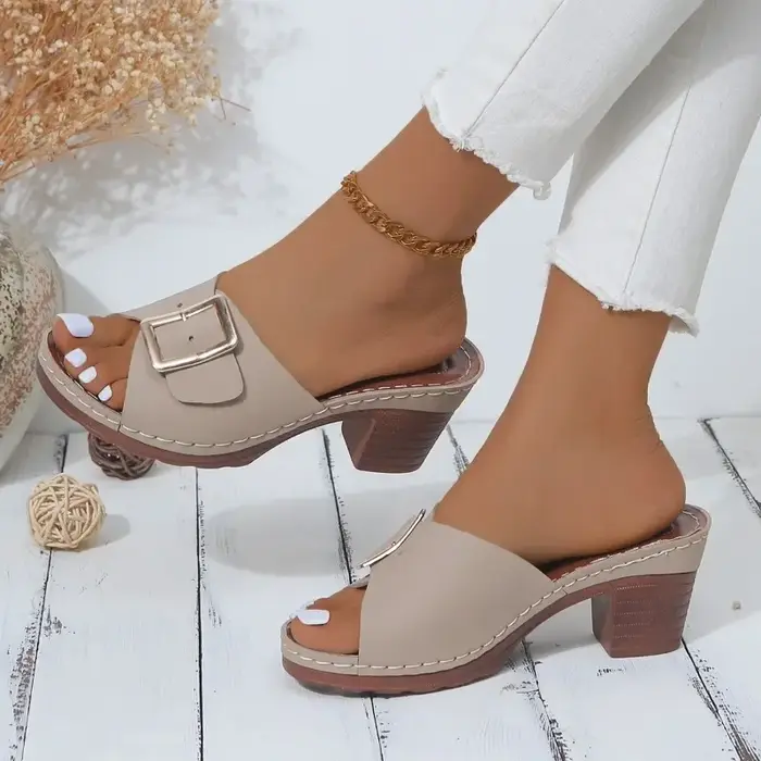Pantoufles d'été pour femmes, nouvelle mode, chaussures à plateforme souple, talons épais, boucle, p