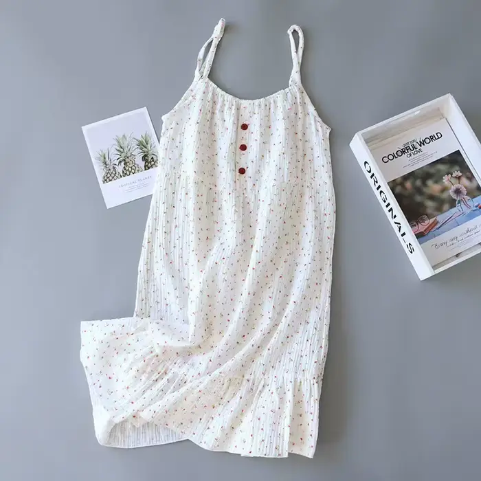 Pyjama en satin pour femme