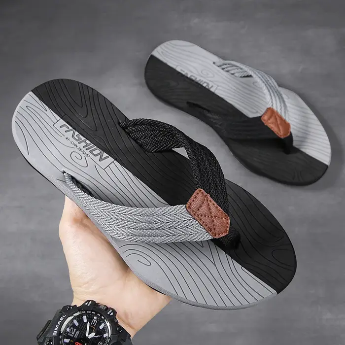 Pantoufles pour hommes tongs d'été nouvelle mode