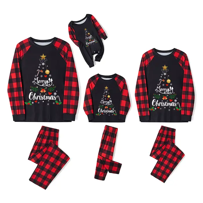 Pyjamas de Noël à la mode pour la famille