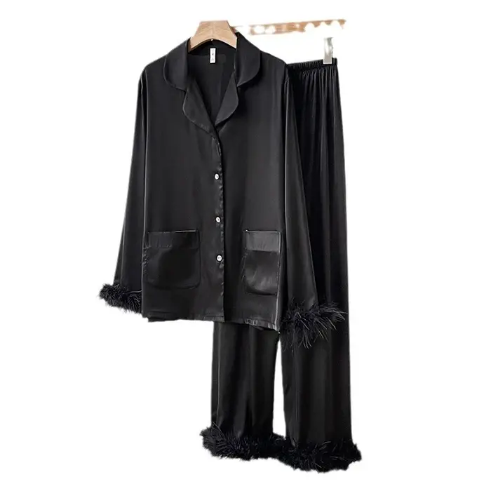 Pyjama de luxe en Satin soyeux avec plumes pour femme