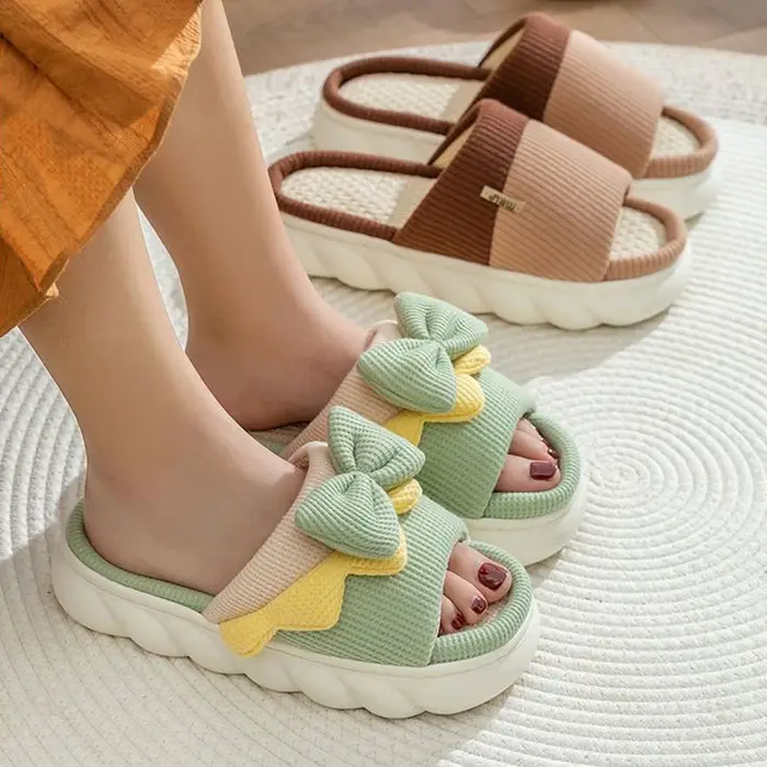 Pantoufles en lin pour femmes