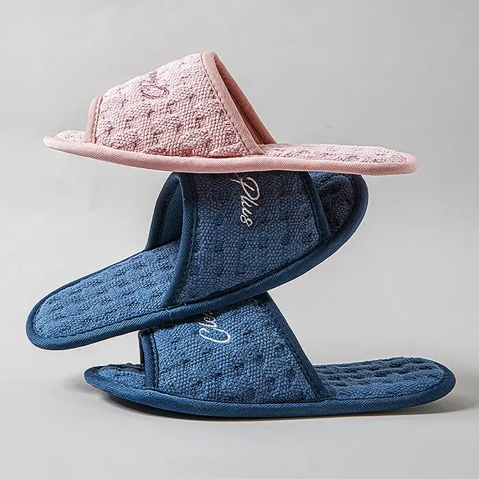 Chaussons d'intérieur décontractés en coton pour femmes, modèle 2025, sandales ouvertes élégantes et légères pour l'été, chaussures plates pour dames, taille unique.