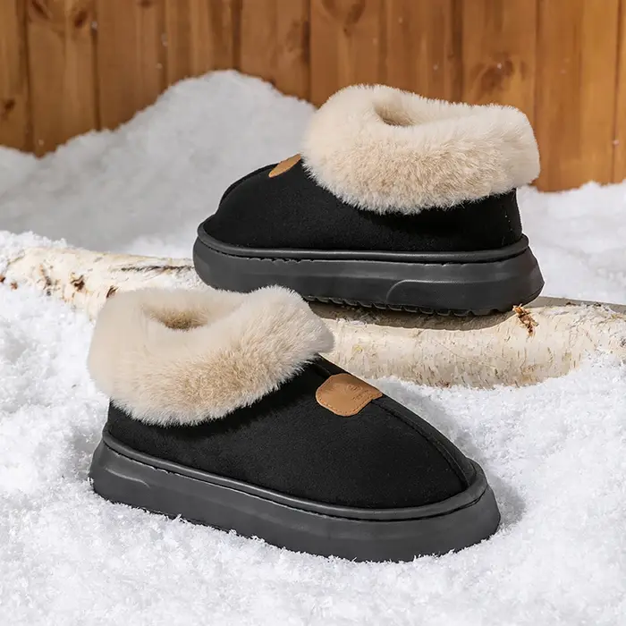 Pantoufles d'intérieur chaudes à semelle épaisse et souple pour femme, bottes de neige confortables 