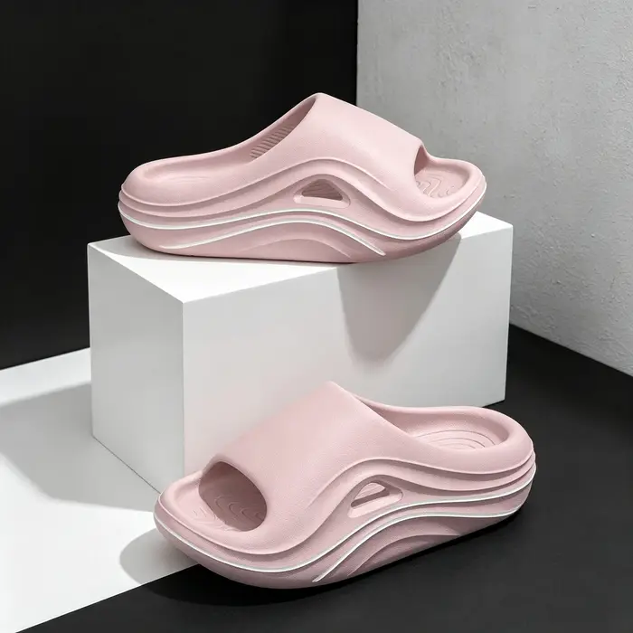 Chaussons à semelle épaisse pour femmes