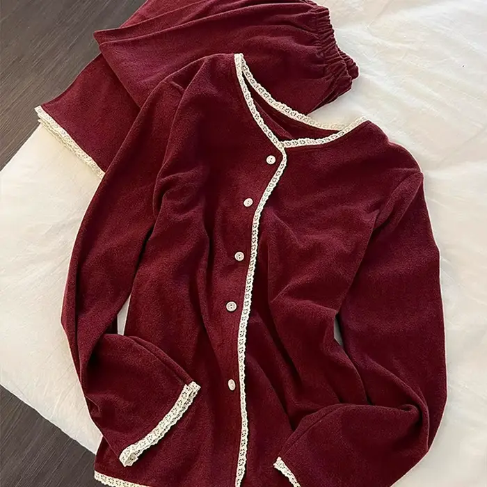 Ensemble pyjama rouge avec pantalon pour femme