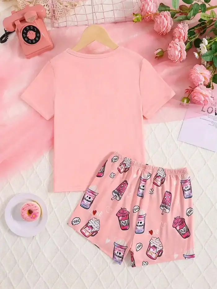 2 jolis ensembles de pyjamas