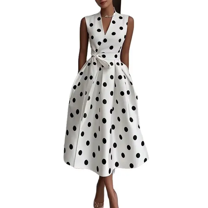 Robe française à pois, rétro