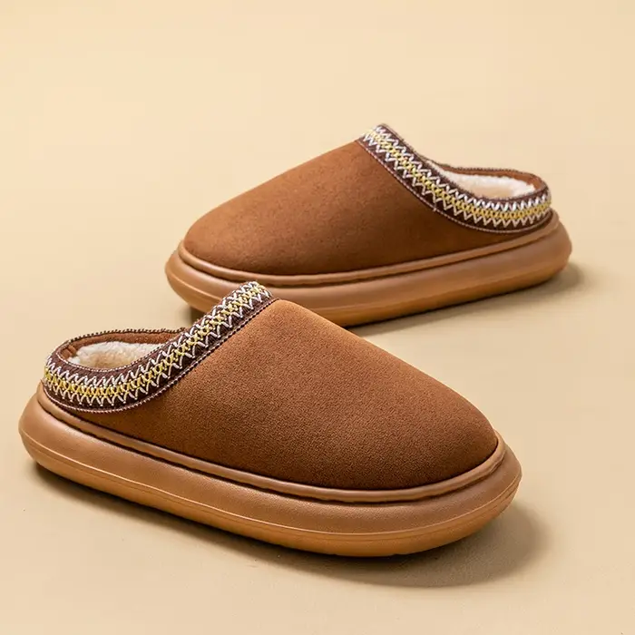 Pantoufles en peluche pour hommes pour l'hiver