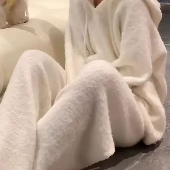 Pyjama pour femmes, ensemble de vêtements de détente en polaire épaisse pour l'automne et l'hiver