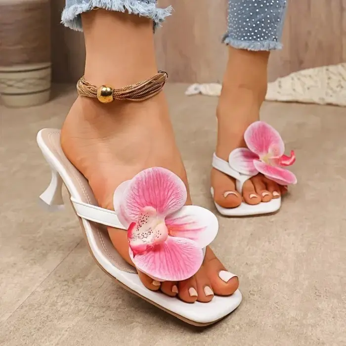 2025 nouvelles pantoufles pour femmes décontracté à la mode chaussures de haute qualité pour les fem