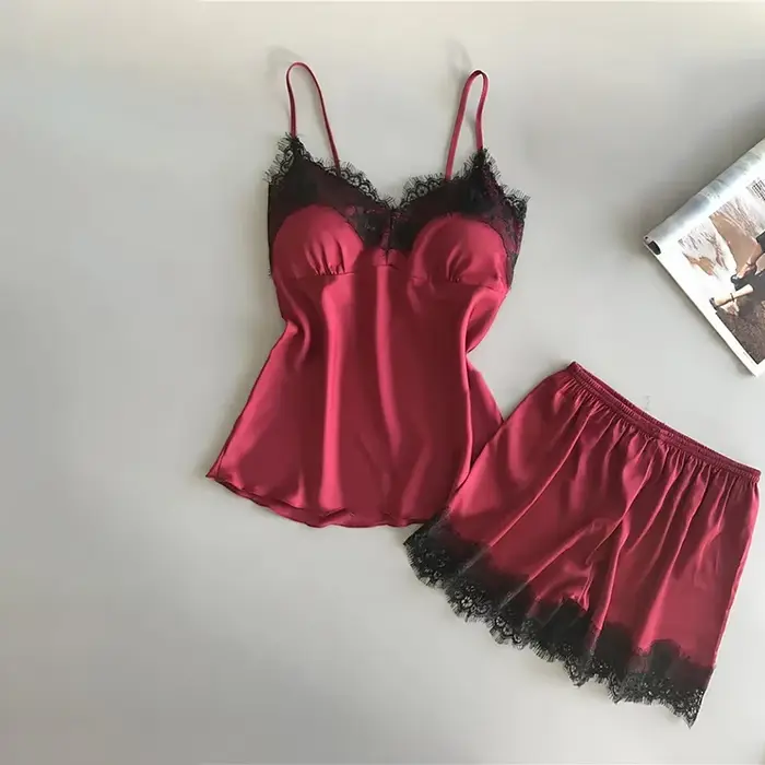 Pyjama en dentelle sexy pour femmes