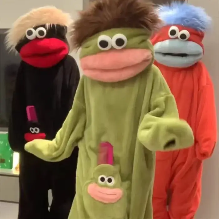 Pyjama Hangyodon Drôle Monstre à Capuche avec Cheveux Longs et Grande Bouche