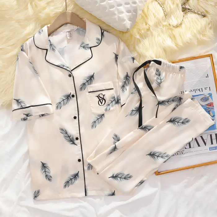 Ensemble de pyjama en satin de soie pour femmes Victoria's Secret