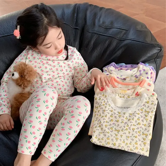 Ensemble de vêtements de maison pour enfants de 2 à 8 ans, pyjama en velours allemand à la mode, ensemble deux pièces chaud pour filles, automne et hiver