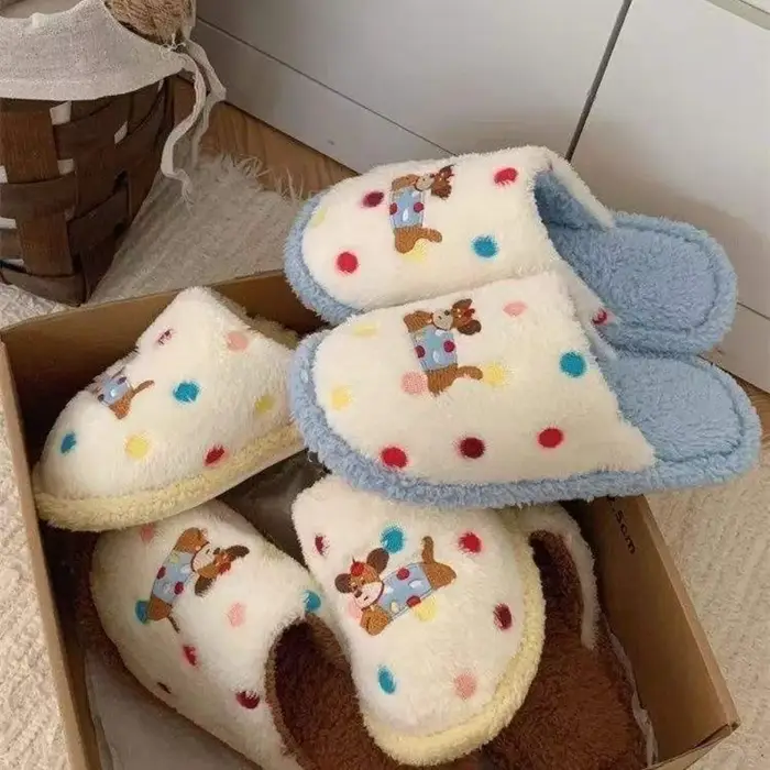 Pantoufles décontractées en peluche pour chien