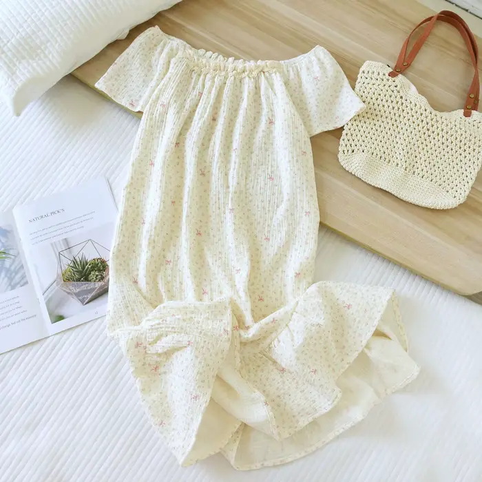 Chemise de nuit en coton fin à imprimé floral pour femme