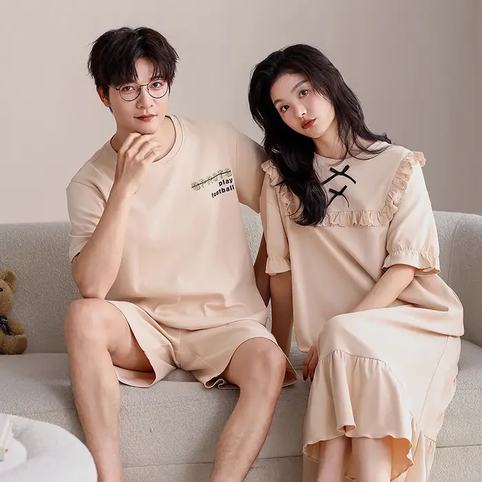 Le plus récent Couple pyjama ensemble été 100% coton Pyjamas hommes Pijamas femmes chemise de nuit
