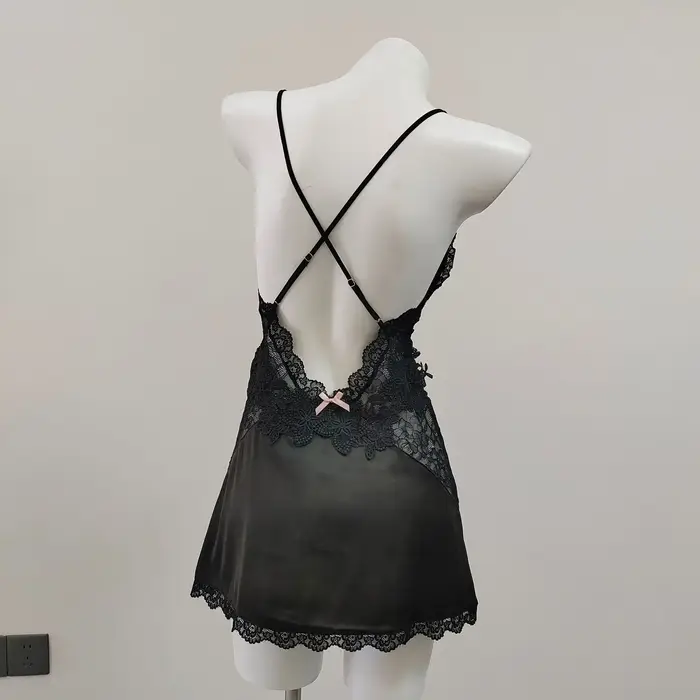 Chemise de nuit une pièce en V profond pour femmes