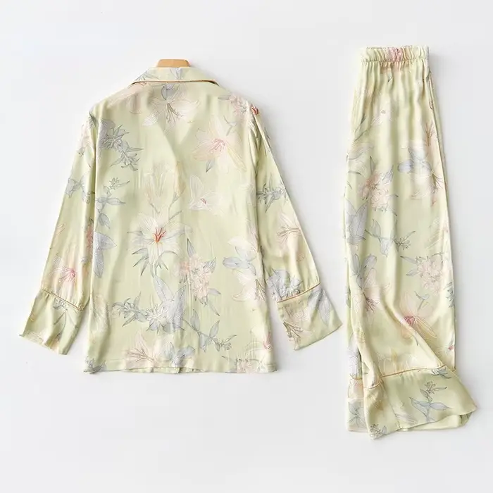 Ensemble pyjama de luxe à fleurs pour femmes