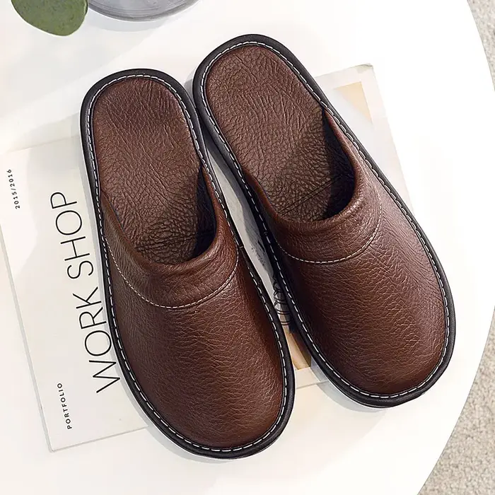 Pantoufles de luxe en cuir pour hommes, chaussures de maison unisexes, confortables, souples, imperm